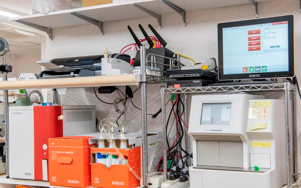 血液検査機器の写真